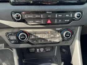 Kia Niro (2017) thumbnail 57