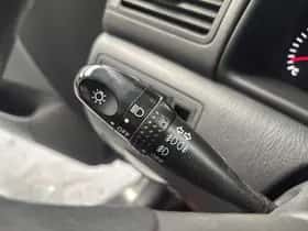 Toyota Corolla (2004) thumbnail 31