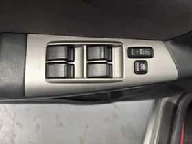 Toyota Corolla (2004) thumbnail 34