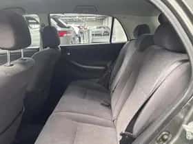 Toyota Corolla (2004) thumbnail 40