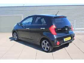Kia Picanto (2015) thumbnail 3
