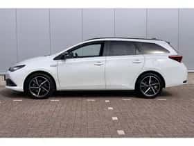 Toyota Auris (2018) thumbnail 32