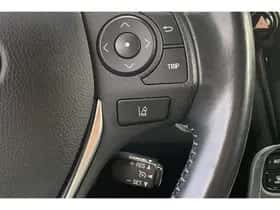 Toyota Auris (2018) thumbnail 42