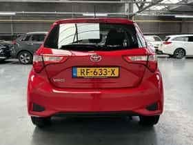 Toyota Yaris (2017) thumbnail 17