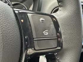 Toyota Yaris (2017) thumbnail 32