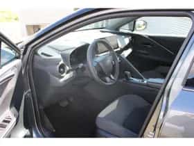 Toyota C-HR (2024) thumbnail 16
