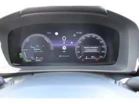 Toyota C-HR (2024) thumbnail 17