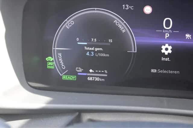 Toyota C-HR (2024) thumbnail 18