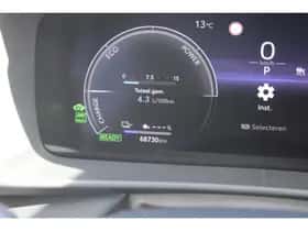 Toyota C-HR (2024) thumbnail 18