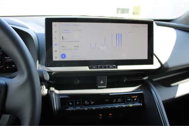 Toyota C-HR (2024) thumbnail 30