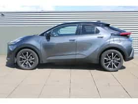 Toyota C-HR (2024) thumbnail 4