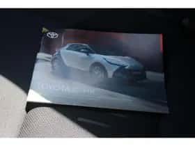Toyota C-HR (2024) thumbnail 33