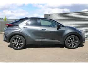 Toyota C-HR (2024) thumbnail 8