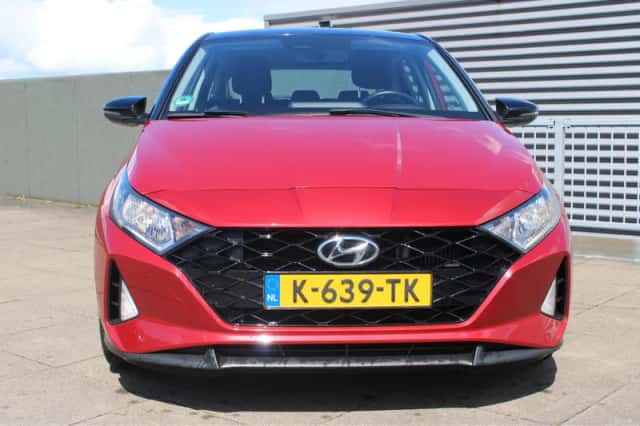 Hyundai i20 (2021) thumbnail 3