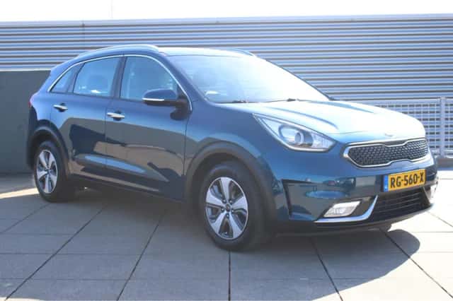 Kia Niro (2017) thumbnail 2