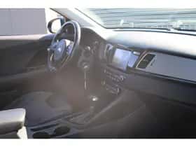 Kia Niro (2017) thumbnail 11