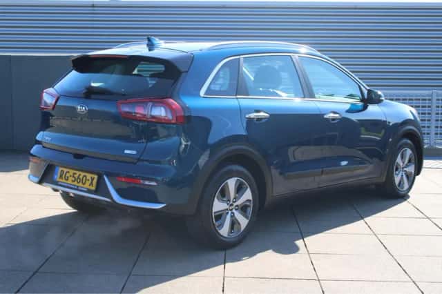 Kia Niro (2017) thumbnail 6