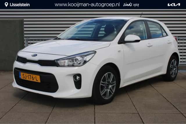 Kia Rio (2018) thumbnail 1