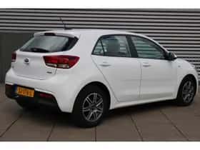 Kia Rio (2018) thumbnail 7