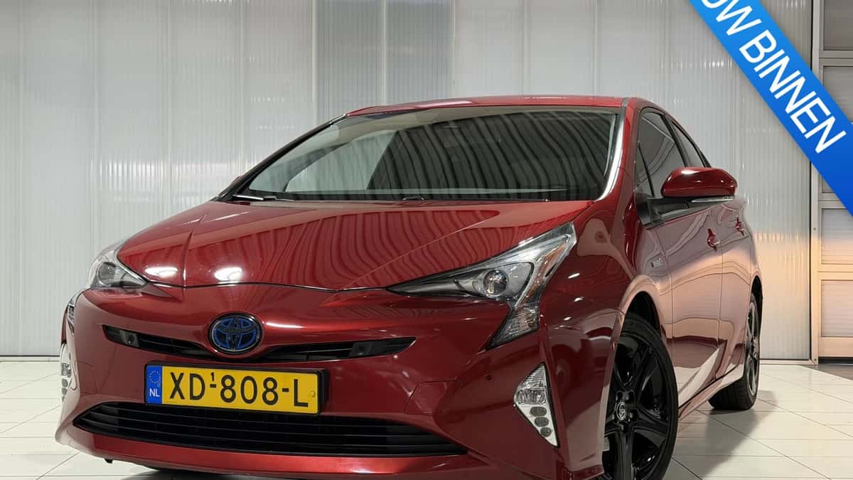 Toyota Prius (2017) — foto 1