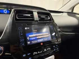 Toyota Prius (2017) thumbnail 15