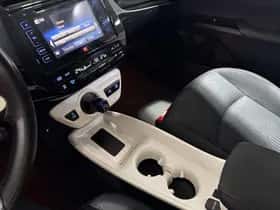 Toyota Prius (2017) thumbnail 57