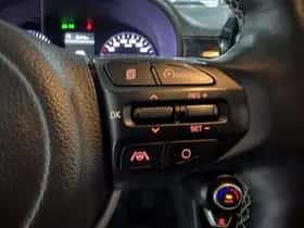 Kia Picanto (2023) thumbnail 38