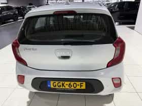 Kia Picanto (2023) thumbnail 6