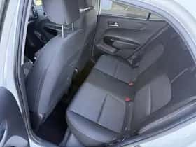 Kia Picanto (2023) thumbnail 46