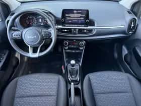 Kia Picanto (2023) thumbnail 8