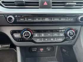 Kia Niro (2022) thumbnail 15