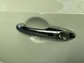 Kia Picanto (2022) thumbnail 2