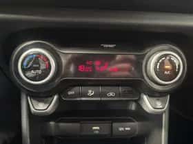 Kia Picanto (2022) thumbnail 21