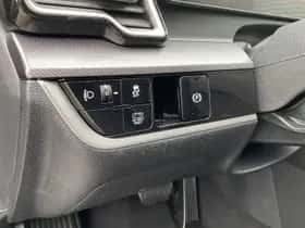 Kia Sportage (2022) thumbnail 25