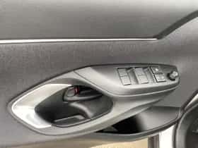 Toyota Yaris-cross (2024) thumbnail 19