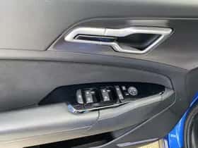 Kia Sportage (2022) thumbnail 94