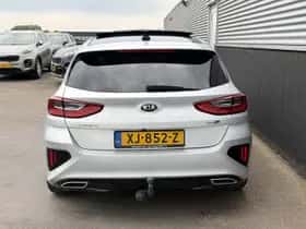 Kia Ceed (2019) thumbnail 4