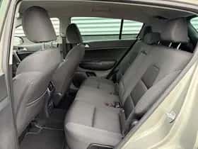 Kia Sportage (2016) thumbnail 41