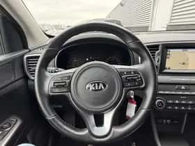 Kia Sportage (2016) thumbnail 44