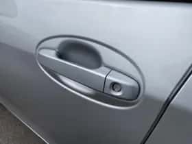 Toyota Yaris (2018) thumbnail 14