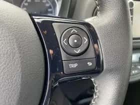 Toyota Yaris (2018) thumbnail 31