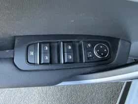 Kia Proceed (2023) thumbnail 21