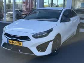 Kia Proceed (2023) thumbnail 4