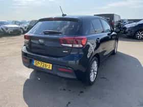 Kia Rio (2018) thumbnail 11