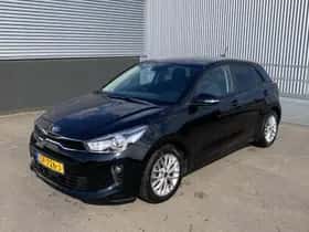 Kia Rio (2018) thumbnail 3