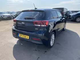Kia Rio (2018) thumbnail 64