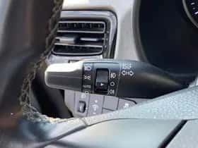 Kia Rio (2018) thumbnail 79