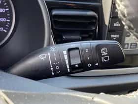 Kia Rio (2018) thumbnail 82