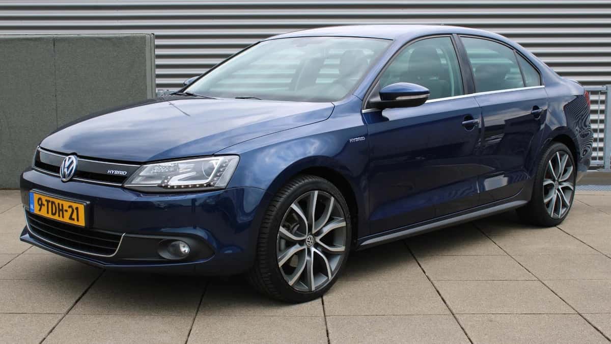 Volkswagen Jetta (2013) — foto 1