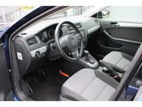 Volkswagen Jetta (2013) thumbnail 17